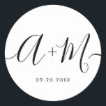 Adesivo Data de Casamento Personalizado do Script Monogram<br><div class="desc">Elevem seus detalhes de casamento com o adesivo personalizado de data de casamento do Monograma Minimalista. Este adesivo elegante e personalizado adiciona um toque de sofisticação à sua papelaria de casamento, permitindo que você mostre seu monograma e data de casamento de uma forma simples, mas impactante. O adesivo apresenta um...</div>