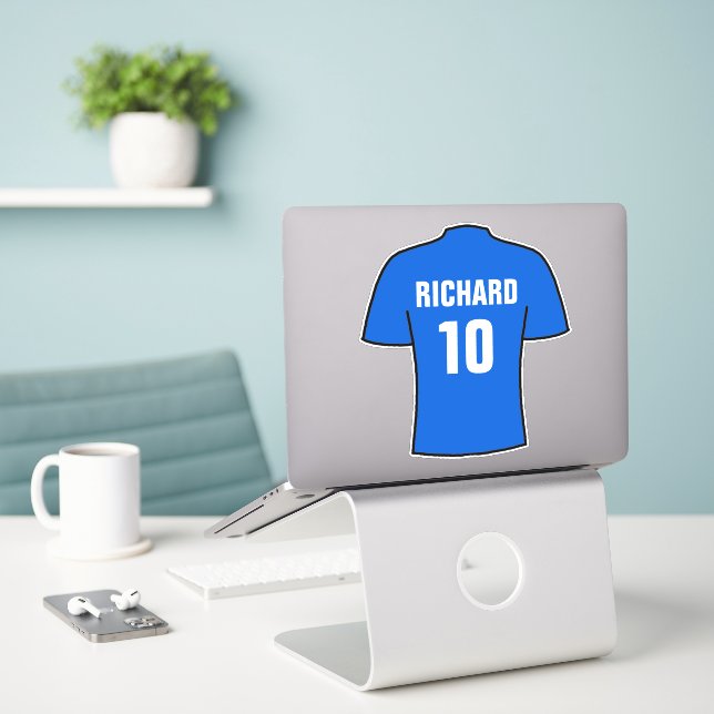 Adesivo Design de camisa de futebol em azul. (Laptop na mesa)