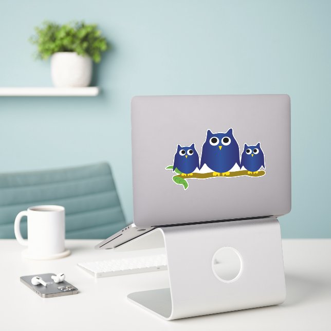 Adesivo Design de Corujas Azuis (Laptop na mesa)