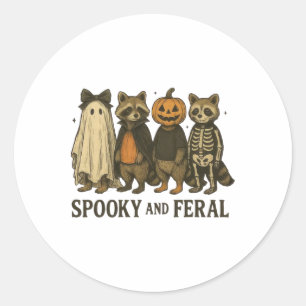 Adesivo Dia de as Bruxas engraçado Spooky E Feral Raccoon