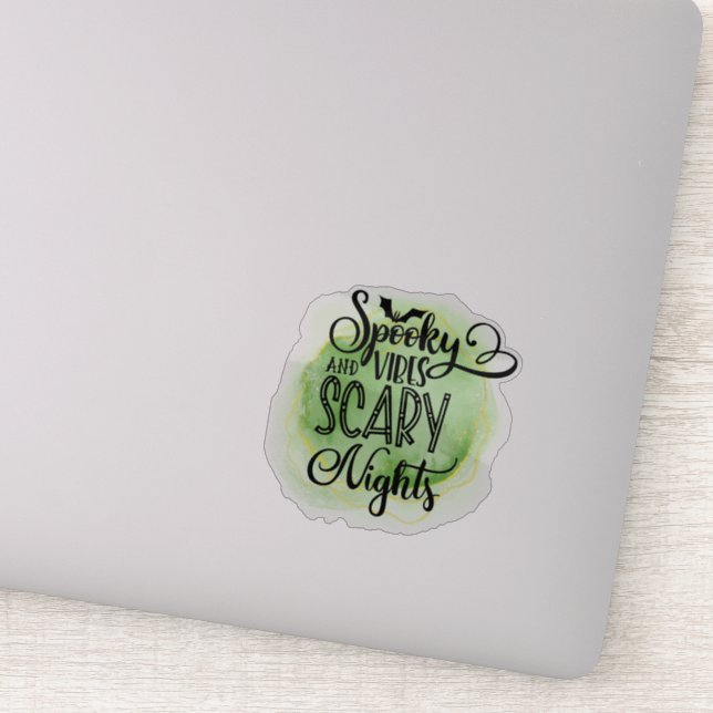 Adesivo Diversão, asquerosa citação do Dia das Bruxas (Detalhe)