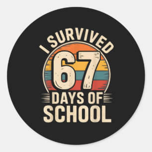 Adesivo Divertido Retro Antigo Sobrevivi 67 Dias De Escola