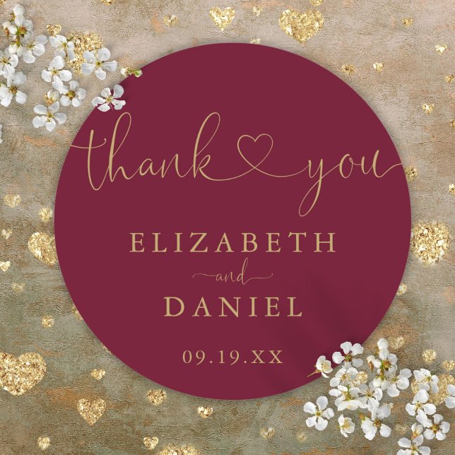 Adesivo Dourada Escrita Cardíaca Burgundy Obrigado Favor D (Burgundy Gold Heart Script Thank You Wedding Favor Classic Round Sticker)