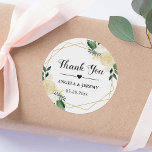 Adesivo Dourado e moderno casamento floral verde. Obrigado<br><div class="desc">Adicione um toque de elegância moderna aos seus favores de casamento com este Favor de Casamento Geométrico Floral Verde. Obrigado Stickers. O design geométrico e a vibrante paleta verde e dourada criam um aspecto chic e contemporâneo perfeito para qualquer casamento moderno. Esses adesivos redondos podem ser personalizados com os nomes...</div>