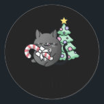 Adesivo É tão brilhante que tenho que matá-lo.<br><div class="desc">É Tão Brilhante que tenho que matá-lo...  Mistério de Gato de Natal</div>