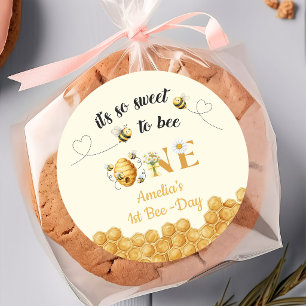 Adesivo É Tão Doce Ser Abelha no 1º Aniversário