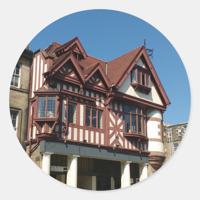 Adesivo Edifício de carvalho Tudor, Edimburgo, Escócia (Frente)
