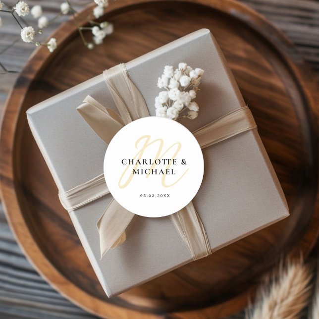 Adesivo Einfach, elegant, Monogramm (Simple, elegant, monogram classic round sticker with your name and date.)