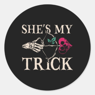 Adesivo Ela é a minha fantasia de Casal de Halloween