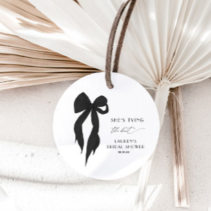 Adesivo Ela é Casando Chá de panela Arco Negro