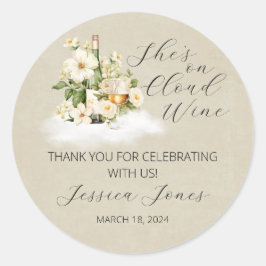 Adesivo Ela está no Chá de panela de Vinho na Nuvem