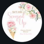 Adesivo Ela Foi Levada Personalizado<br><div class="desc">Item perfeito para celebrar aquela noiva especial que está prestes a se casar!

Para a versão digital do convite ou itens digitais correspondentes,  visite nossa loja Etsy:
Convite: 
https://www.etsy.com/listing/1408736767/shes-been-scooped-up-bridal-shower?ref=listings_manager_grid

Itens Correspondentes: 
https://www.etsy.com/shop/BDPDesignsWeddings?ref=seller-platform-mcnav&search_query=scooped up</div>