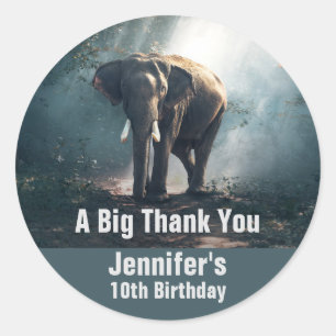 Adesivo Elefante asiático em um aniversário Sunlit da