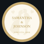 Adesivo Elegant Ballroom Vintage Ivory Wedding<br><div class="desc">Add a refined finishing touch to your wedding stationery with this Elegant Ballroom Vintage Ivory Wedding Classic Round Sticker. Designed with a timeless vintage ivory color palette, this sticker complements elegant ballroom weddings, formal celebrations, and classic wedding themes. Perfect for sealing envelopes, decorating favors, or enhancing invitation suites, it creates...</div>