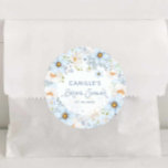 Adesivo Elegant Blue Floral Bridal Shower Round Sticker<br><div class="desc">A simple and pretty detail for your bridal shower favors. This blue floral circle sticker with a soft bow works beautifully for sealing envelopes,  decorating favor bags,  or adding to small party gifts.</div>