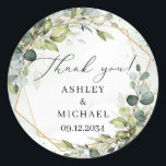 Adesivo Elegante folhagem de aguarela dourada para casamen<br><div class="desc">Desenho impressionante para adesivo de casamento - Eucalipto de aguarela misturado com folhas verdes pastéis macias tecidas em moldura geométrica de ouro falso e combinadas com fonte de caligrafia moderna torna este desenho tão impressionante. Para realçar o sentimento boêmio, este lindo buquê floral combina com a fonte de caligrafia moderna....</div>