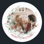 Adesivo Elegante Merry Christmas Wreath Classn Roun<br><div class="desc">O Elegante Merry Christmas aquarela estava sob os autocolantes de Natal. Trabalho de arte de aquarela com sua foto e texto.</div>