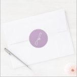 Adesivo Elegante Monograma de Casamento em Letra Lilás<br><div class="desc">Adesivos de casamento elegantes com um design clássico com seu monograma em uma fonte cursiva.</div>
