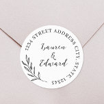 Adesivo Endereço de Casamento de Folhagem Elegante<br><div class="desc">Etiquetas de endereço redondo de casamento personalizadas para envelopes de casamento e salve as datas com design de folhagem elegante rústica com nome e endereço personalizados.</div>