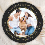 Adesivo Endereço de devolução de fotos personalizadas de c<br><div class="desc">Adicione o toque final aos seus convites de casamento com estas fotos personalizadas e etiquetas de endereço personalizadas. Personalize com sua foto, nomes e endereço favoritos. Estas etiquetas de endereço simples podem ser utilizadas em qualquer e em todas as ocasiões. COPYRIGHT © 2020 Judy Burrows, Black Dog Art - Todos...</div>