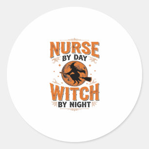 Adesivo Enfermeira de Dia Bruxa de Noite Design de Hallowe