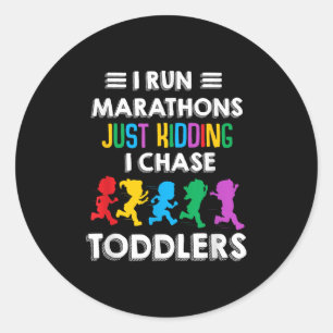 Adesivo Eu Corro A Maratona Apenas A Brincar Que Eu Chase