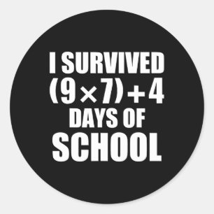 Adesivo Eu Sobrevivi à Equação Matemática 67 Dias de Escol
