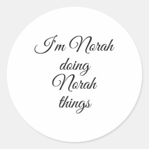 Adesivo Eu sou Norah fazendo coisas do Norah Engraçado Ani