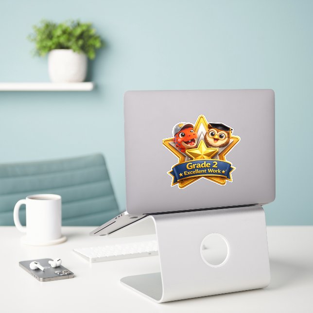 Adesivo Excelente trabalho do 2º ano com o custom da coruj (Laptop na mesa)