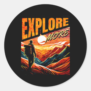 Adesivo Explore Mais Aventura de Caminhada Design Vintage