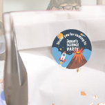 Adesivo Explosão de crianças do Rocket Science<br><div class="desc">Um tema de excelente para uma festa é uma festa de ciência - há tanto espaço para diversão - você poderia fazer algumas experiências científicas divertidas,  pilotar alguns foguetes,  comer um vulcão. Esta é a excelente de criar os seus próprios favores.</div>