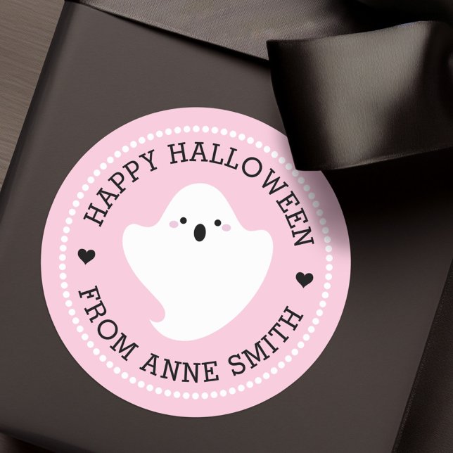 Adesivo Fantasma fofo Feliz Halloween do nome personalizad (Cute ghost Happy Halloween from custom name pink Classic Round Sticker)