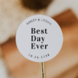 Adesivo Favor de Casamento Moderno do Dia da Floresta MBes<br><div class="desc">O Melhor Dia De Vestidos De Favor | Felizmente Depois De Recepções de casamento</div>