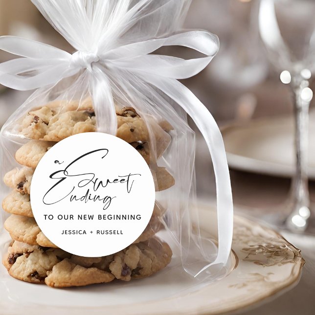Adesivo Favor do casamento final da caligrafia moderna (Modern Calligraphy Sweet Ending Wedding Favor Classic Round Sticker)