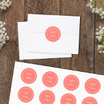 Adesivo Favor do noivo do Casamento Chic Coral Minimalista<br><div class="desc">Design de Casamento Simples, minimalista e chic apresenta os nomes da noiva e do noivo em um design moderno com uma dupla borda em branco sobre um fundo de coral. A design moderna é simples e chique. Personalize os detalhes do casamento com seus nomes em um roteiro branco nítido. Certifique-se...</div>