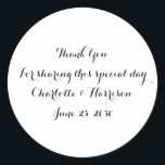 Adesivo Favorito de presente de casamento do guião preto p<br><div class="desc">Escrita personalizada a preto e branco Palheta de casamento a favor dos adesivos redondos clássicos</div>