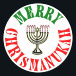 Adesivo Feliz Chrismanukah- Menorá de Natal Chanukah<br><div class="desc">A maneira perfeita de celebrar tanto o Natal quanto o Hanuká ao mesmo tempo. Feliz Natal   Feliz Chanuká = Feliz Chrismanukah,  completo com Velas de Menorá de Bastão de Doces.</div>
