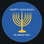 Adesivo Feliz Hanukkah Menorah<br><div class="desc">Pau clássico redondo feliz Hanukkah Menorah</div>