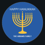 Adesivo Feliz Hanukkah Menorah<br><div class="desc">Pau clássico redondo feliz Hanukkah Menorah</div>