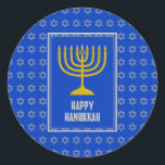 Adesivo FELIZ HANUKKAH Star David luz AZUL<br><div class="desc">Na moda festivo adesivos HANUKKAH com estrela prateada falsa de David como padrão de fundo. Parte da Coleção HANUKKAH de Designs Bereanos.</div>