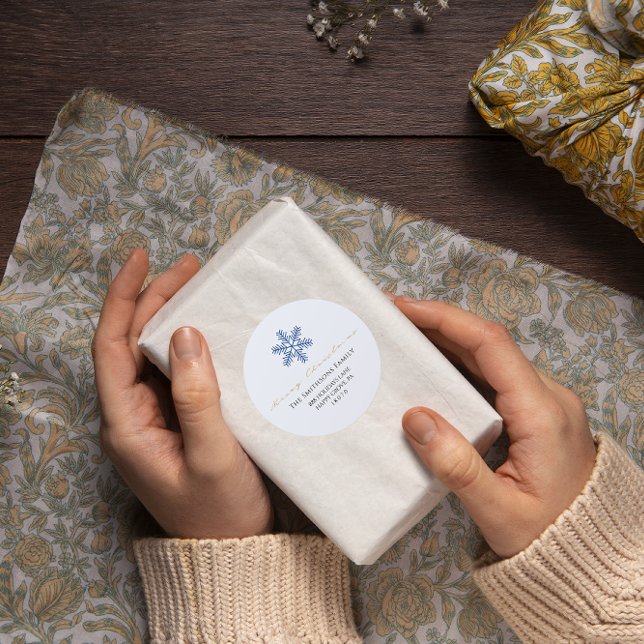 Adesivo Feliz Natal Cinza Branca RSVP Flocos de Neve (Merry Christmas White Navy Gray RSVP Snowflakes Classic Round Sticker)