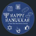 Adesivo Feliz presente de nome personalizado branco azul H<br><div class="desc">Feliz Hanukkah,  personalize o nome da família,  favoreça adesivos Feliz Hanukkah,  Feliz Chanukah,  Hanukkah Sameach!,  Chag Sameach!,  Chag Urim Sameach! Marinho azul e branco</div>