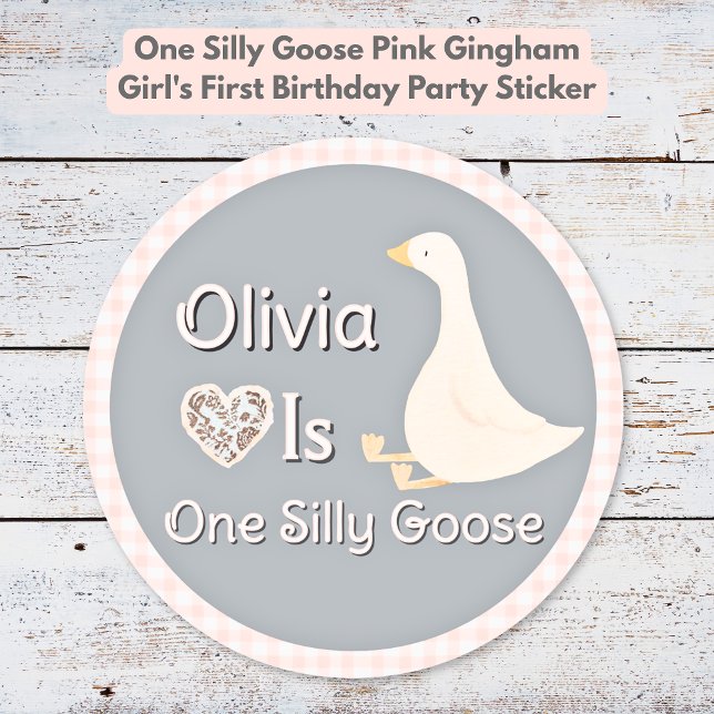 Adesivo Festa de aniversário de Gingham, Rosa, ganso-ganso (One Silly Goose Pink Gingham Girl's Birthday Party Classic Round Sticker)