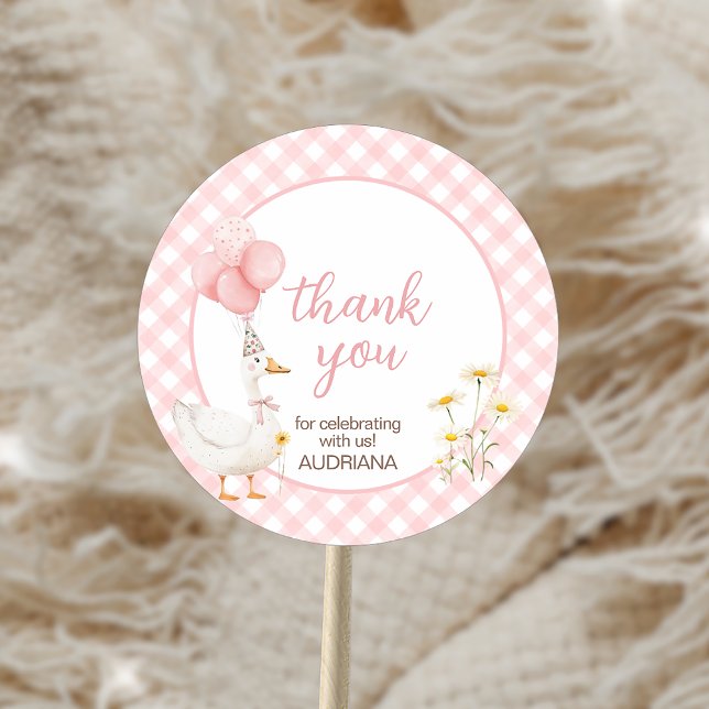 Adesivo Festa de Aniversário do Ganso Bobo de Gingham (Criador carregado)