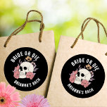 Adesivo Festa de solteira do crânio retrô preto ou morto<br><div class="desc">Etiquetas personalizadas,  impressas personalizadas,  com festa de solteira monográfica ou morta,  placas pretas com festa de solteira de esqueleto gótico</div>
