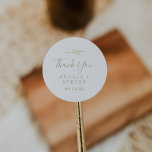 Adesivo Folha mínima | Dourado Obrigado Favor Sticker<br><div class="desc">Este obrigado de ouro de folha, que vocês viciados em casamento são perfeitos para uma elegante recepção de casamento. A design apresenta uma simples silhueta verde em folha de ouro falso com estilo clássico minimalista. Personalize as etiquetas do adesivo com seus nomes, o evento (se aplicável) e a data. Estes...</div>