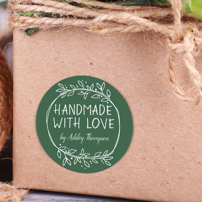 Adesivo Foliaza Estilosa Feita à Mão Com Amor Nome Verde (Stylish Greenery Handmade With Love Name Green Classic Round Sticker)