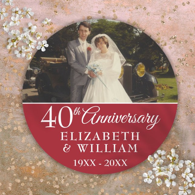 Adesivo Foto Elegante Ruby do 40º aniversário de casamento (40th Wedding Anniversary Photo Elegant Ruby Classic Round Sticker)