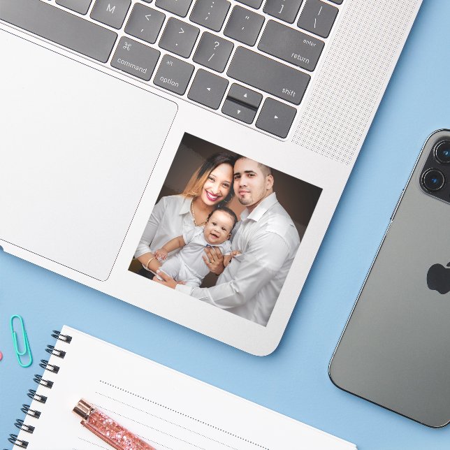 Adesivo Foto Personalizada da Família Custom   (Notebook com iPhone)