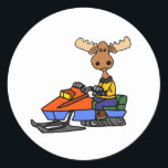 Adesivo Funny Moose Snowmobiling<br><div class="desc">Um desenho animado legal e único,  montando em snowmobile,  é legal para amantes de alce e mosos de neve e amantes e amantes de os animais de neve.</div>